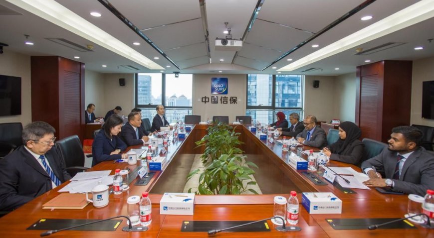 Finance Minister Zameer Meets SINOSURE Officials to Strengthen Development Ties